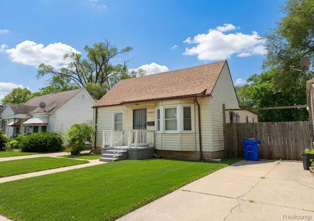 Photo 3 of Single family home for sale at 2241 Fullerton St, Detroit, MI 48238 | MLS# 20261046751 | Listing updated on 2026-07-24