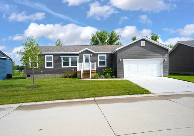 Photo 3 of Single family home for sale at 2769 Naples Ct, Lapeer Township Lapeer, MI 48446 | MLS# 58050212189 | Listing updated on 2026-07-21