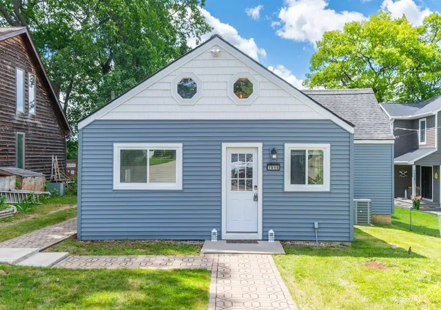 Homes for sale in Argentine Township Genesee, MI | 7515 Haviland Beach Dr, Argentine Township Genesee, MI 48451 | MLS# 5050212191