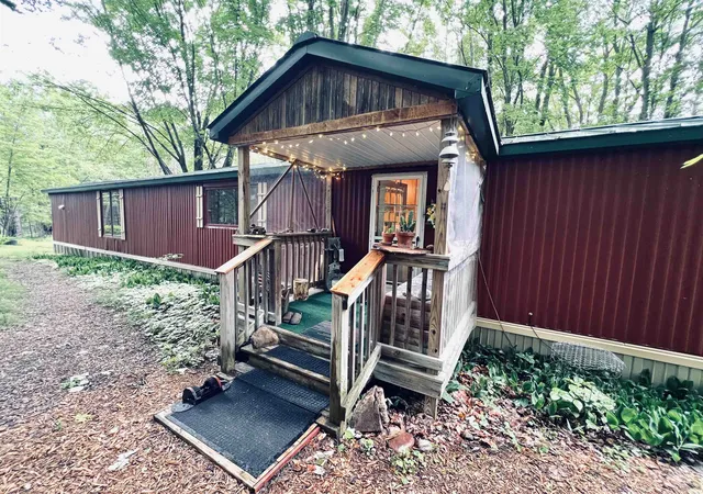 3rd image of 154 Hills Cir, Rose Lake Township Osceola, MI 49655 | MLS# 78080070022