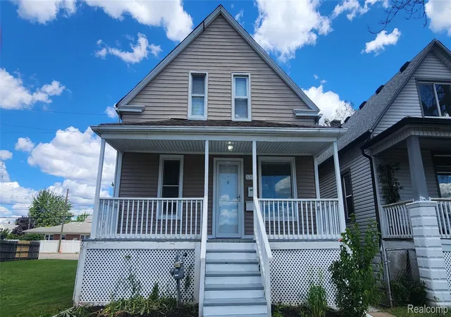Photo 2 of Multi family home for sale at 876 Vinewood St, Wyandotte, MI 48192 | MLS# 20261046787 | Listing updated on 2026-06-22
