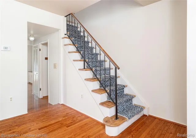 Listing Photo 5 - Condo for sale in building located at 20161 Silver Spring Dr, Northville, MI 48167