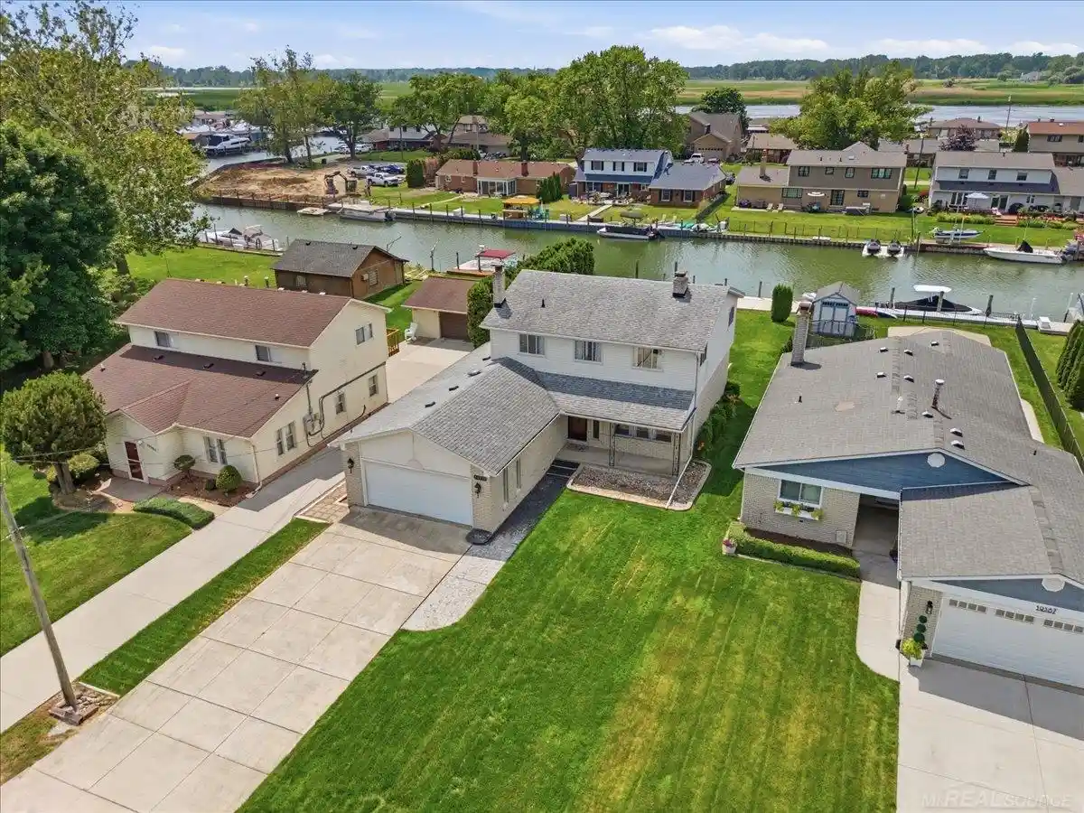 Photo 1 of Single family home for sale at 39375 E Archer St, Harrison Township, MI 48045 | MLS# 58050212197 | Listing updated on 2026-10-19