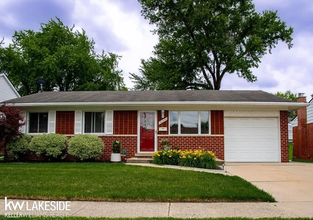 Photo 1 of Single family home for sale at 18530 Bittersweet St, Fraser, MI 48026 | MLS# 58050212201 | Listing updated on 2026-06-21