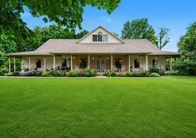 Photo 1 of Single family home for sale at 17830 Victors Ln, Marshall, MI 49068 | MLS# 64026030886 | Listing updated on 2026-09-10