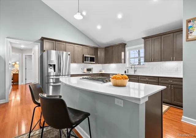 Listing Photo 4 - Condo for sale in building located at 411 E Fry St, Detroit, MI 48202 - Unit #15