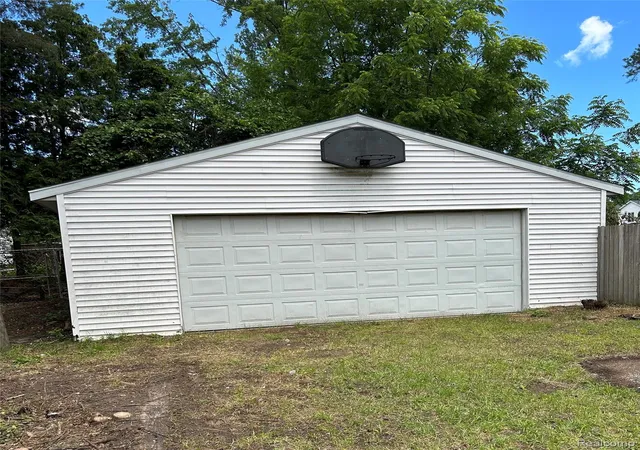 Homes for sale in Fairgrove Village Tuscola, MI | 5062 Mcluney St, Fairgrove Village Tuscola, MI 48733 | MLS# 20261046849