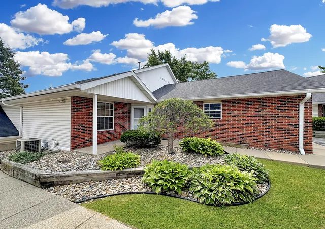 1st image of 1591 Hickory Trace Dr, Stevensville, MI 49127 | MLS# 69026030905