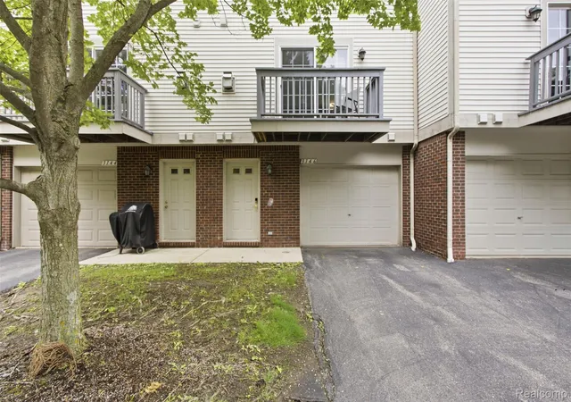 16th image of 3146 Promenade Cir, Ann Arbor, MI 48108 | MLS# 20261046864
