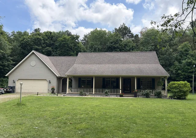 Photo 1 of Single family home for sale at 2930 North 26th, Kalamazoo, MI 49048 | MLS# 66026030906 | Listing updated on 2026-08-25