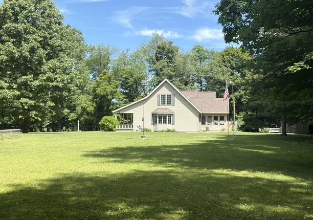 Photo 2 of Single family home for sale at 2930 North 26th, Kalamazoo, MI 49048 | MLS# 66026030906 | Listing updated on 2026-08-25