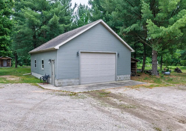 3rd image of 6068 S 142Nd Ave, Rothbury, MI 49452 | MLS# 67026030914