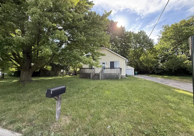 Photo 1 of Single family home for sale at 427 Glenwood Ave, Ypsilanti, MI 48198 | MLS# 81026030917 | Listing updated on 2026-06-22