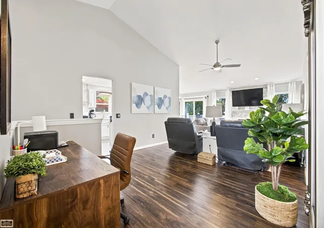 Listing Photo 5 - Condo for sale in building located at 14984 Heather Pointe Dr, Sterling Heights, MI 48313