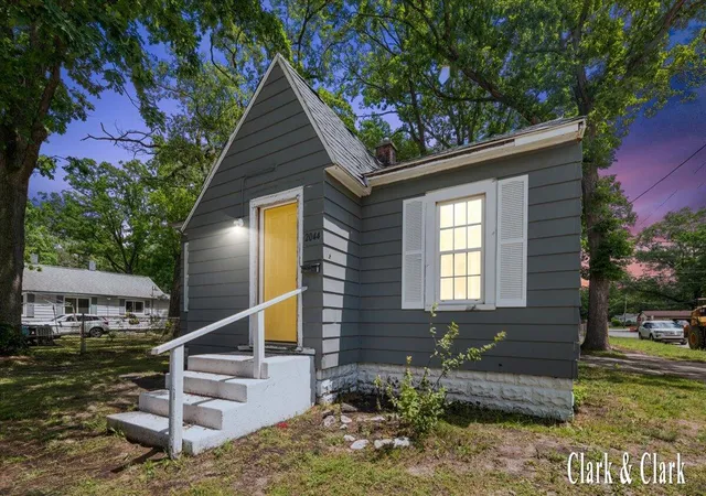 Homes for sale in Muskegon Heights City Muskegon, MI | 2044 Wood St, Muskegon Heights City Muskegon, MI 49444 | MLS# 65026030926