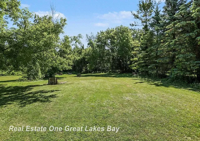 Photo 3 of Single family home for sale at 3236 Elm St, Saginaw, MI 48604 | MLS# 61050212236 | Listing updated on 2026-06-22