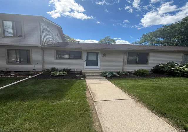 Homes for sale in Meridian Charter Township Ingham, MI | 2118 Blue Lac Dr, Meridian Charter Township Ingham, MI 48840 | MLS# 20261046901
