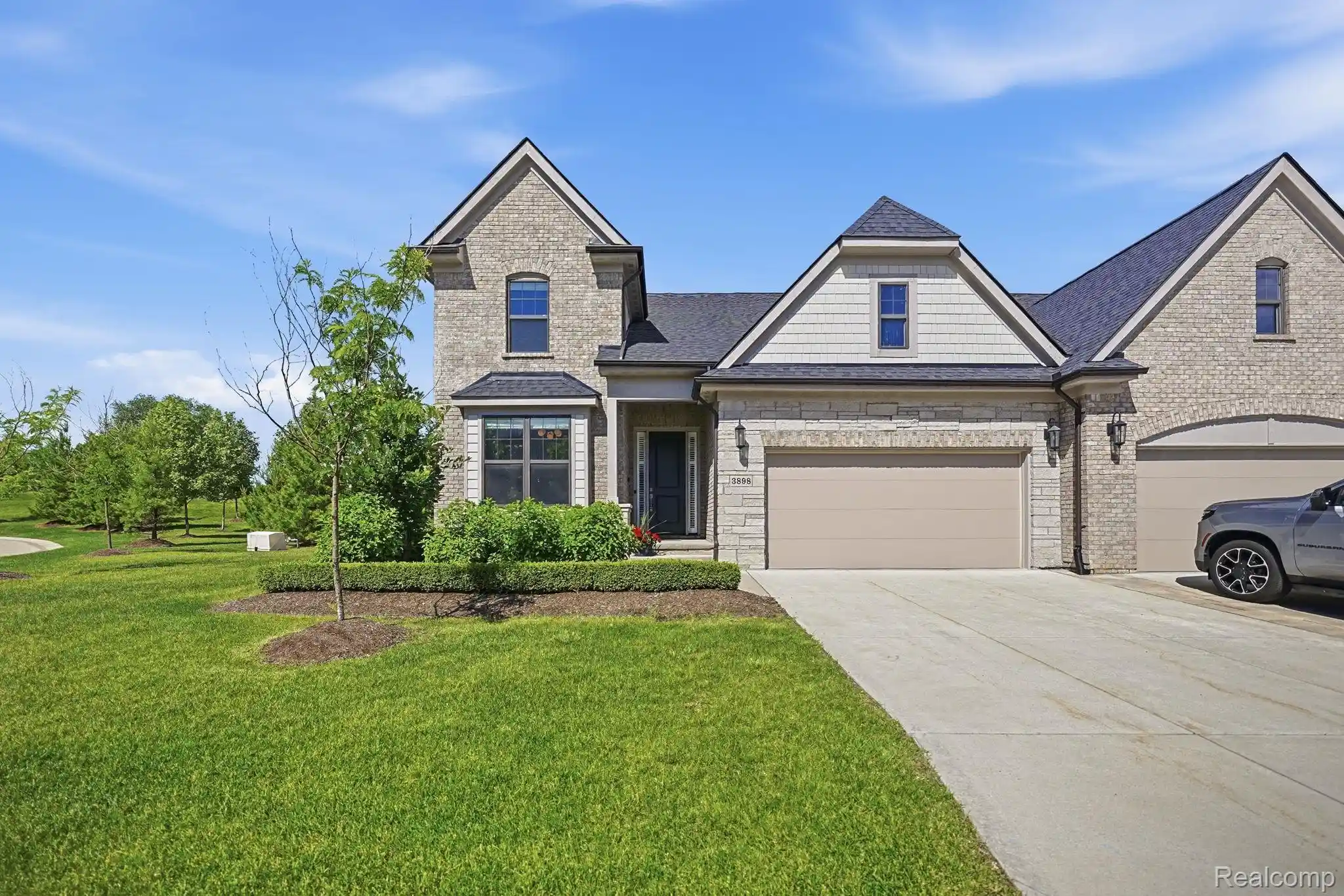 Listing Photo 1 - Condo for sale in 3898 Albatross Ct located at 3898 Albatross Ct, Rochester, MI 48309 - Unit 3898 Albatross Ct