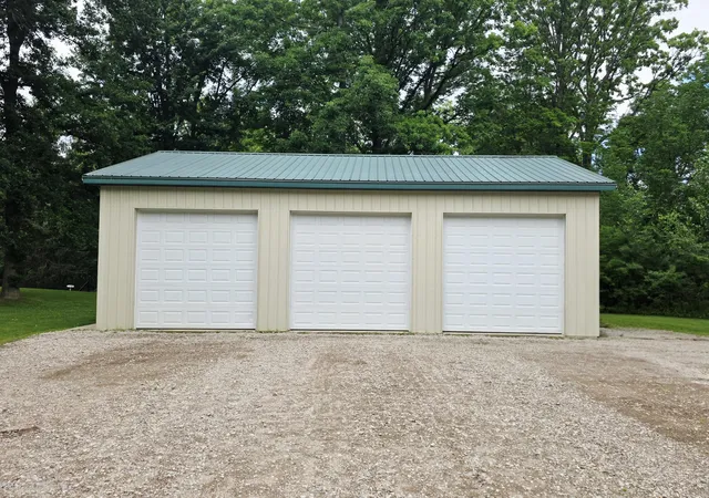 Photo 3 of Single family home for sale at 2790 W Wing Rd, Mount Pleasant, MI 48858 | MLS# 72026030939 | Listing updated on 2026-08-05