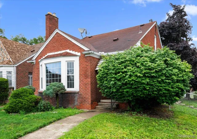 Photo 3 of Single family home for sale at 18400 Griggs St Nw, Detroit, MI 48221 | MLS# 20261046979 | Listing updated on 2026-08-31