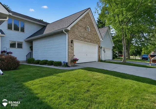 Photo 3 of Condo for sale at 1060 Julie Dr, Davison, MI 48423 | MLS# 5050212261 | Listing updated on 2026-09-15