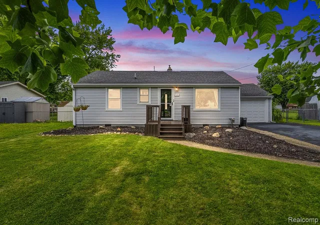 Photo 1 of Sale Pending at 7101 Alger Dr, Davison, MI 48423 | MLS# 20261047027 | Listing updated on 2026-07-20