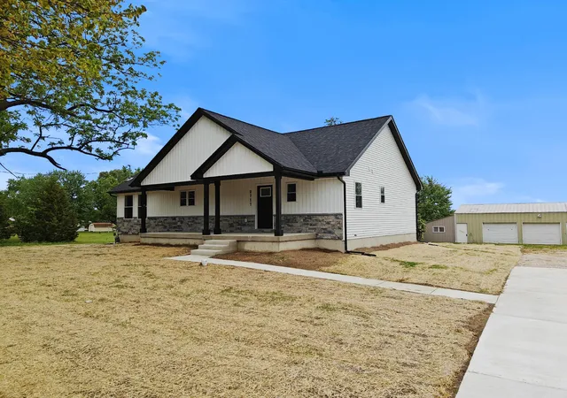 Photo 1 of Single family home for sale at 2717 Kerlikowske Rd, Benton Harbor, MI 49022 | MLS# 69026030990 | Listing updated on 2026-08-17