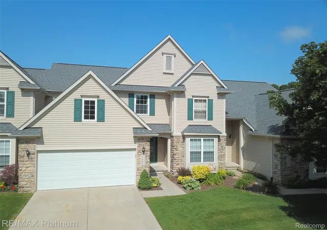 Listing Photo 1 - Condo for sale in building located at 1661 Sanctuary Cir, Howell, MI 48855