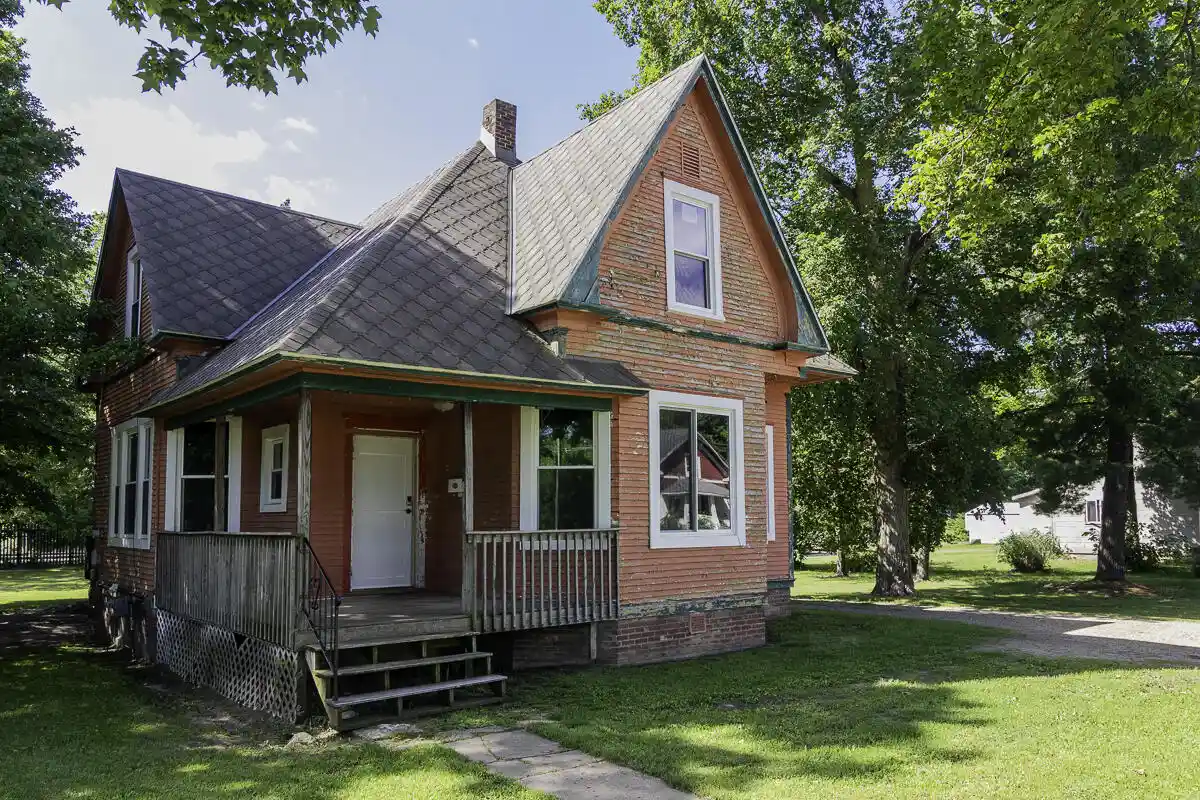 Photo 1 of Single family home for sale at 205 W Sherwood St, Decatur, MI 49045 | MLS# 66026031016 | Listing updated on 2026-09-25