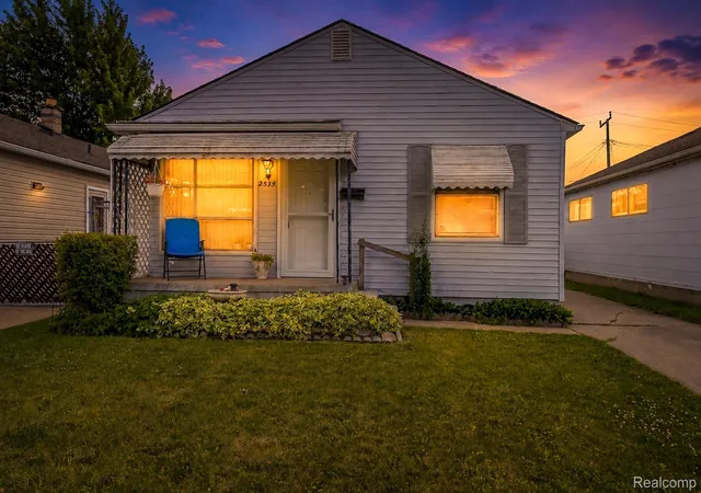 Photo 1 of Single family home for sale at 2539 Margaret St, Melvindale, MI 48122 | MLS# 20261047100 | Listing updated on 2026-07-30