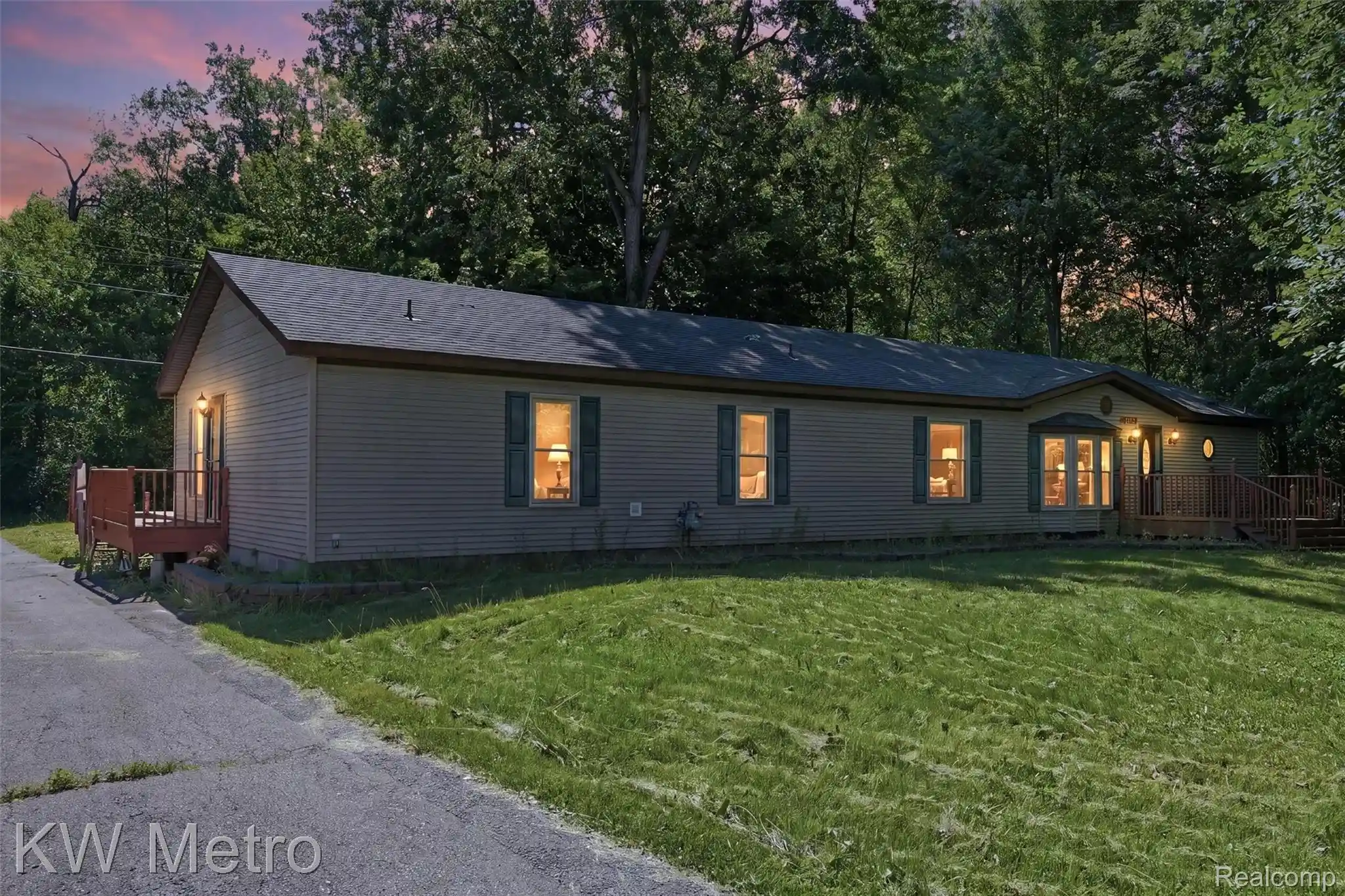 Photo 1 of Single family home for sale at 22733 Sumpter Rd, Belleville, MI 48111 | MLS# 20261047102 | Listing updated on 2026-09-29