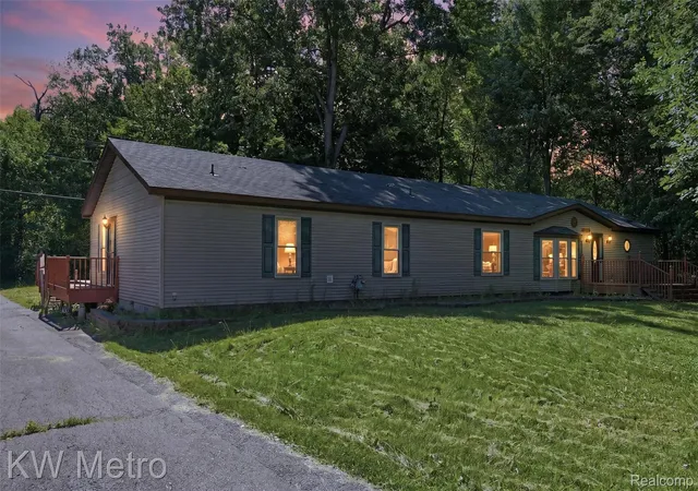 Photo 1 of Single family home for sale at 22733 Sumpter Rd, Belleville, MI 48111 | MLS# 20261047102 | Listing updated on 2026-10-30