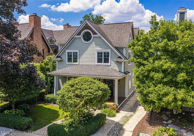 Photo 1 of Single family home for sale at 570 Pierce St, Birmingham, MI 48009 | MLS# 20261047108 | Listing updated on 2026-09-06