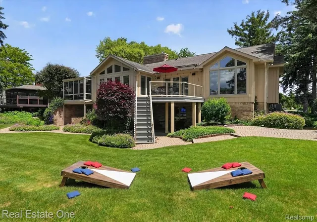 Photo 2 of Single family home for sale at 5161 Ledgewood Dr, Commerce Township, MI 48382 | MLS# 20261047123 | Listing updated on 2026-09-14