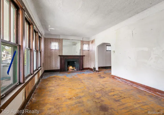 3rd image of 195 Eason St, Highland Park, MI 48203 | MLS# 20261047147
