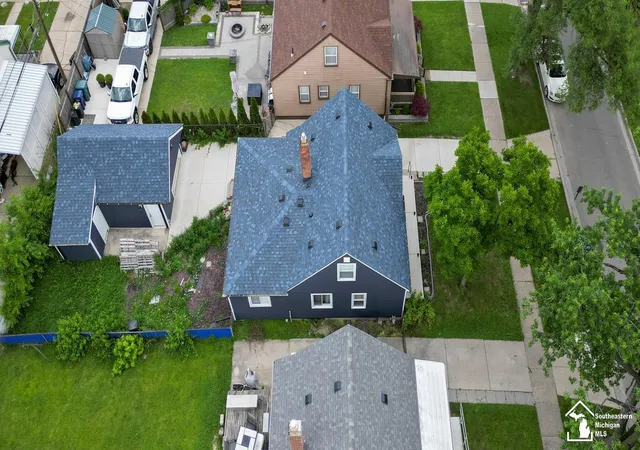 Photo 4 of Single family home for sale at 2910 Bailey Ave, Lincoln Park, MI 48146 | MLS# 57050212307 | Listing updated on 2026-08-13