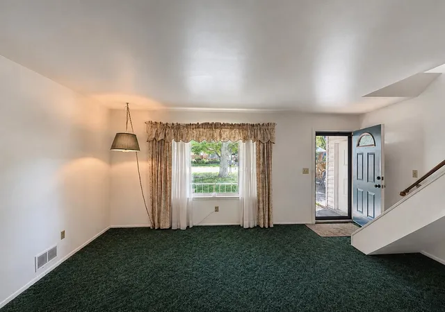 3rd image of 1546 Zarieda St, Brandon Charter Township Oakland, MI 48462 | MLS# 81026031037