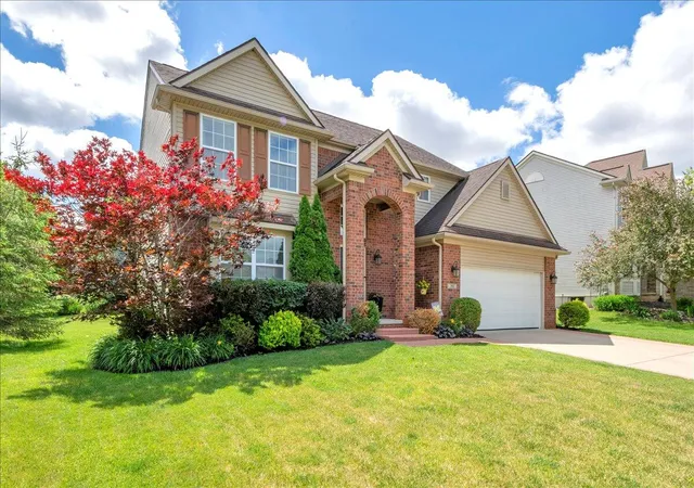 Photo 3 of Single family home for sale at 760 Pembroke Dr, Saline, MI 48176 | MLS# 81026031043 | Listing updated on 2026-07-31