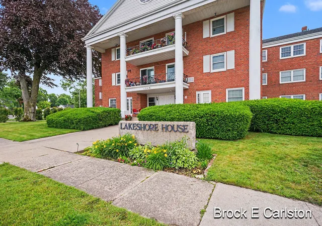 Photo 3 of Condo for sale at 1249 Lakeshore Dr #339, Muskegon, MI 49441 | MLS# 71026031057 | Listing updated on 2026-07-27