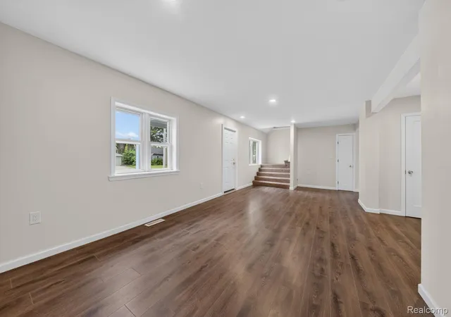 Photo 3 of Single family home for sale at 11700 Cornell St, Taylor, MI 48180 | MLS# 20261047188 | Listing updated on 2026-10-08