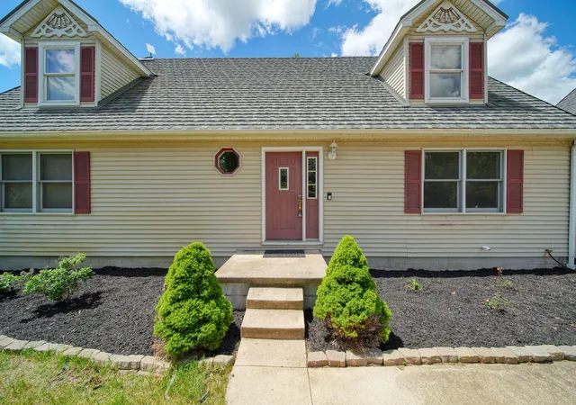 Photo 2 of Single family home for sale at 10770 Brix Hwy, Brooklyn, MI 49230 | MLS# 55026031061 | Listing updated on 2026-07-13