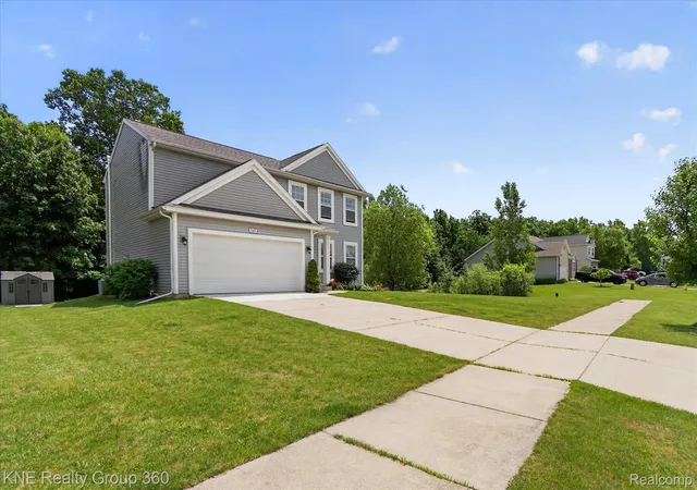 Photo 2 of Single family home for sale at 7067 Glenmeadow Ct, Grand Blanc, MI 48439 | MLS# 20261047213 | Listing updated on 2026-07-30