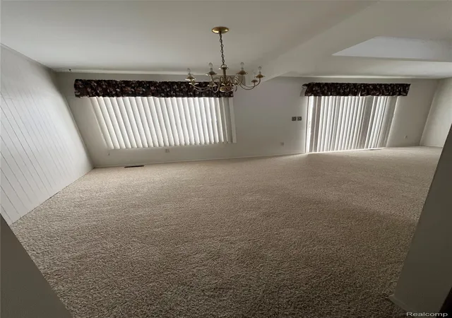 Listing Photo 5 - Condo for sale in building located at 37407 Charter Oaks Blvd, Clinton Township, MI 48036