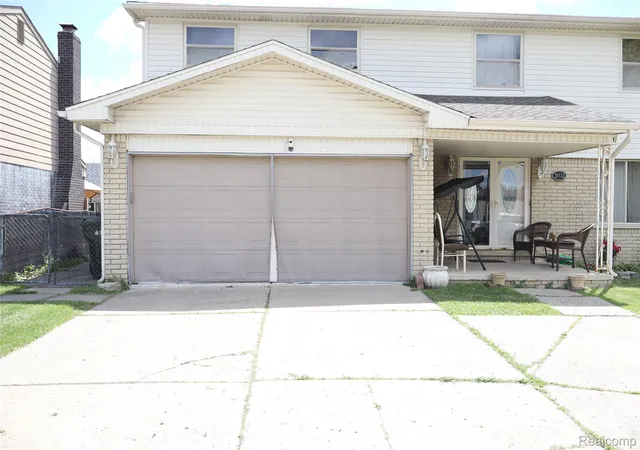 Photo 3 of Single family home for sale at 39552 Forbes Dr, Sterling Heights City Macomb, MI 48310 | MLS# 20261047245 | Listing updated on 2026-09-13