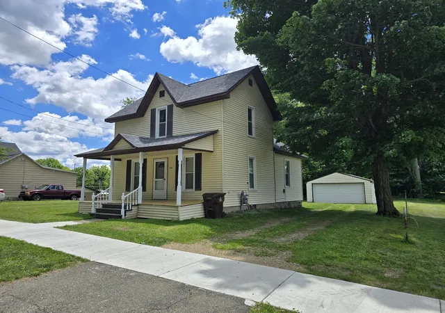 1st image of 315 E Center St, Concord, MI 49237 | MLS# 55026031102
