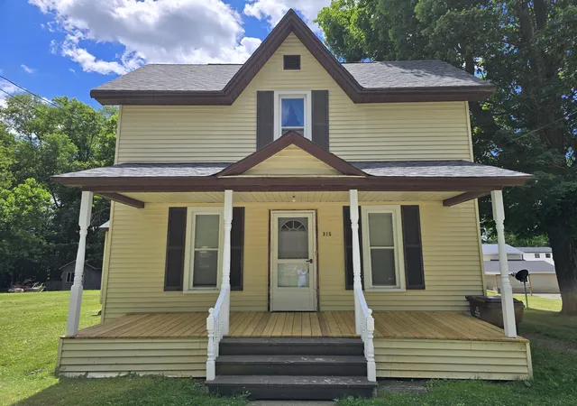 2nd image of 315 E Center St, Concord, MI 49237 | MLS# 55026031102