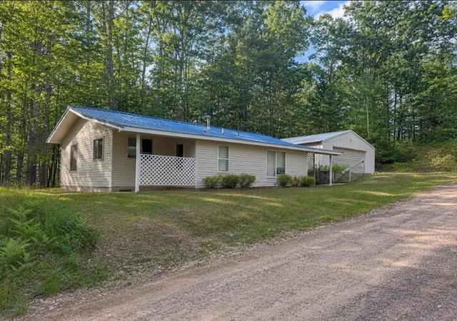 1st image of 14054 W Pointe Rd, Atlanta, MI 49709 | MLS# 77080070064