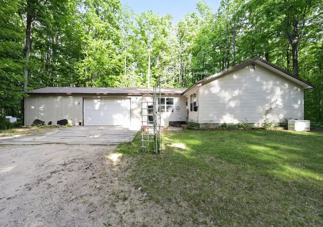 1st image of 4087 Hillandale Cir, Elmira, MI 49730 | MLS# 66026031108
