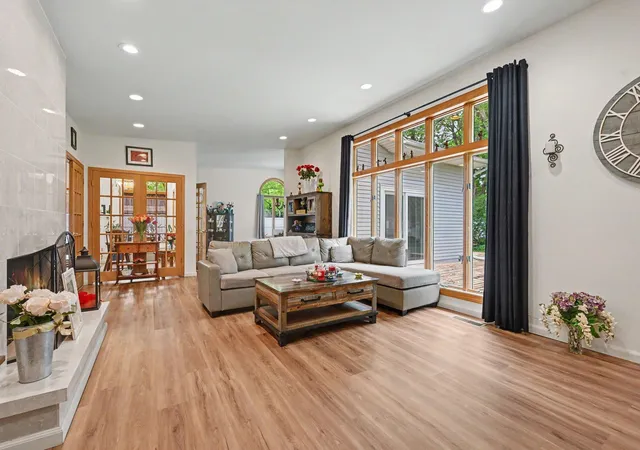 Photo 3 of Single family home for sale at 3923 Devonshire Ave, Kalamazoo, MI 49006 | MLS# 66026031149 | Listing updated on 2026-08-08
