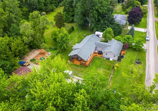 Photo 2 of Single family home for sale at 12100 Wilson Dr, Carleton, MI 48117 | MLS# 20261047391 | Listing updated on 2026-07-21